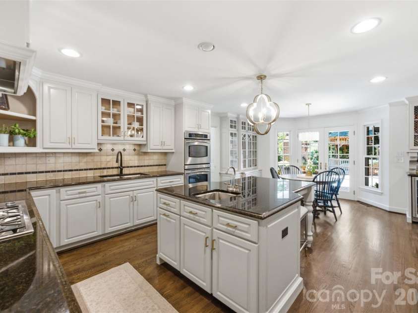 2801 Wamath Drive, Charlotte, NC 28210.  MLS# CAR4420242, YatesRealty ID 48270. 