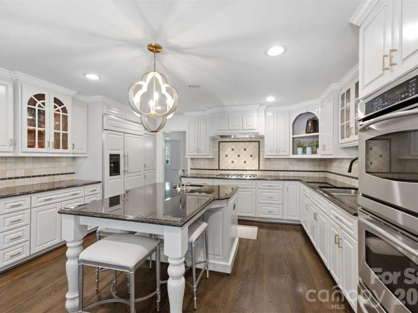 2801 Wamath Drive, Charlotte, NC 28210.  MLS# CAR4420242, YatesRealty ID 48270. 