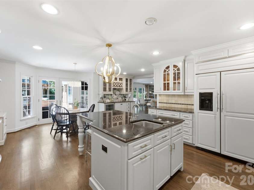 2801 Wamath Drive, Charlotte, NC 28210.  MLS# CAR4420242, YatesRealty ID 48270. 