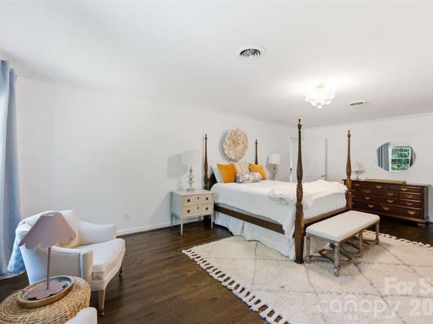2801 Wamath Drive, Charlotte, NC 28210.  MLS# CAR4420242, YatesRealty ID 48270. 