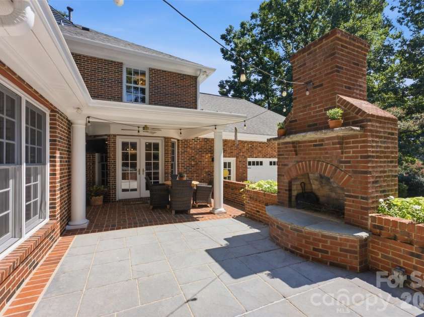 2801 Wamath Drive, Charlotte, NC 28210.  MLS# CAR4420242, YatesRealty ID 48270. 