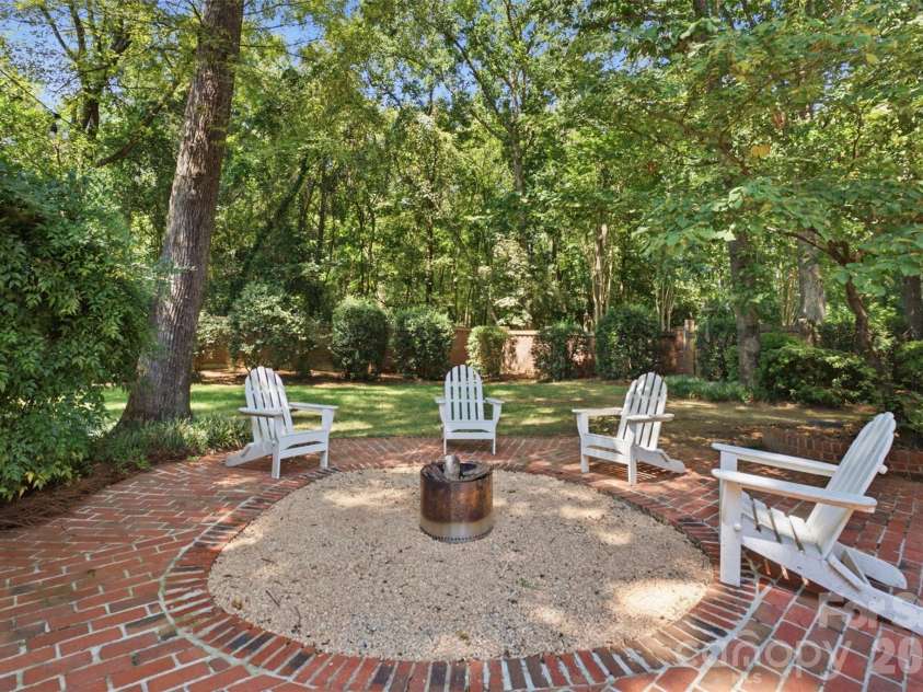 2801 Wamath Drive, Charlotte, NC 28210.  MLS# CAR4420242, YatesRealty ID 48270. 