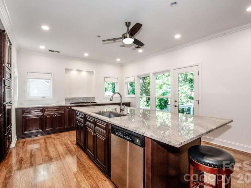 10211 Danesway Lane, Cornelius, NC 28031.  MLS# CAR4410941, YatesRealty ID 48272. 
