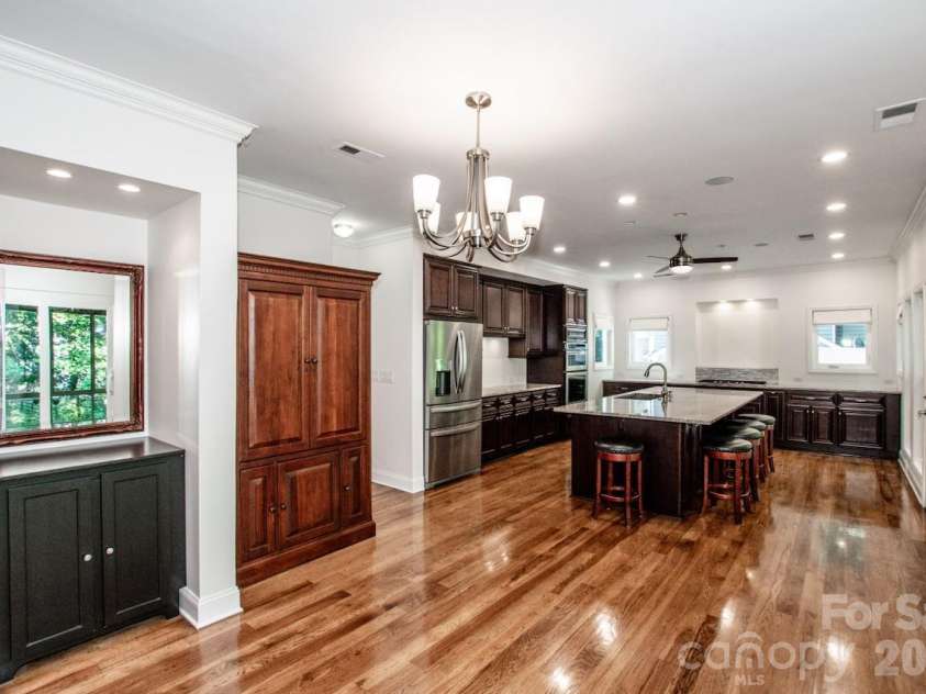 10211 Danesway Lane, Cornelius, NC 28031.  MLS# CAR4410941, YatesRealty ID 48272. Kitchen