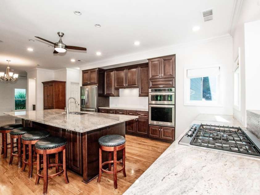 10211 Danesway Lane, Cornelius, NC 28031.  MLS# CAR4410941, YatesRealty ID 48272. Kitchen Open to the Family Room