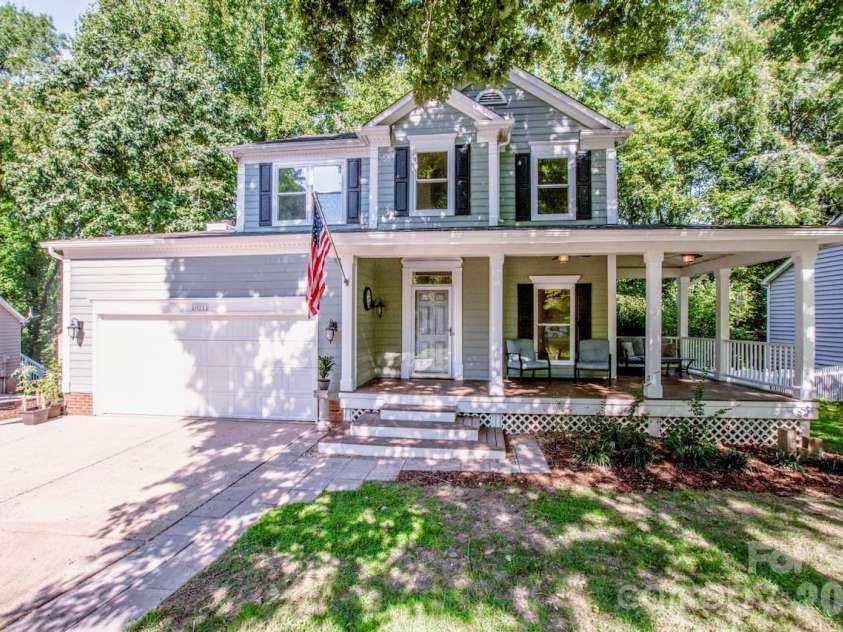 10211 Danesway Lane, Cornelius, NC 28031.  MLS# CAR4410941, YatesRealty ID 48272. Welcome Home!