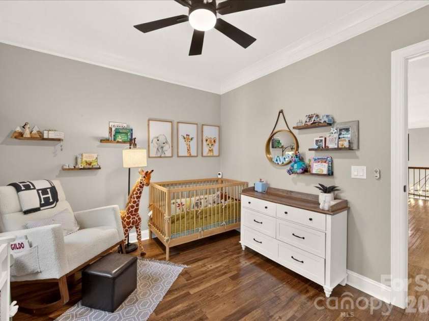 2200 Stratford Avenue, Charlotte, NC 28205.  MLS# CAR4413769, YatesRealty ID 48273. 