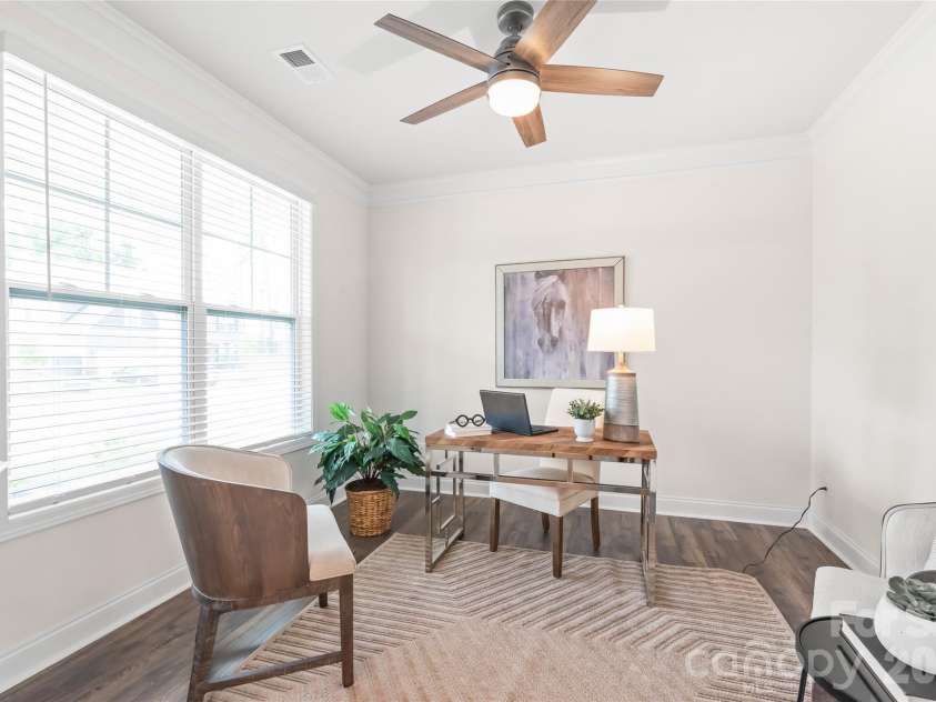 5703 Casper Drive, Charlotte, NC 28214.  MLS# CAR4413583, YatesRealty ID 48274. 