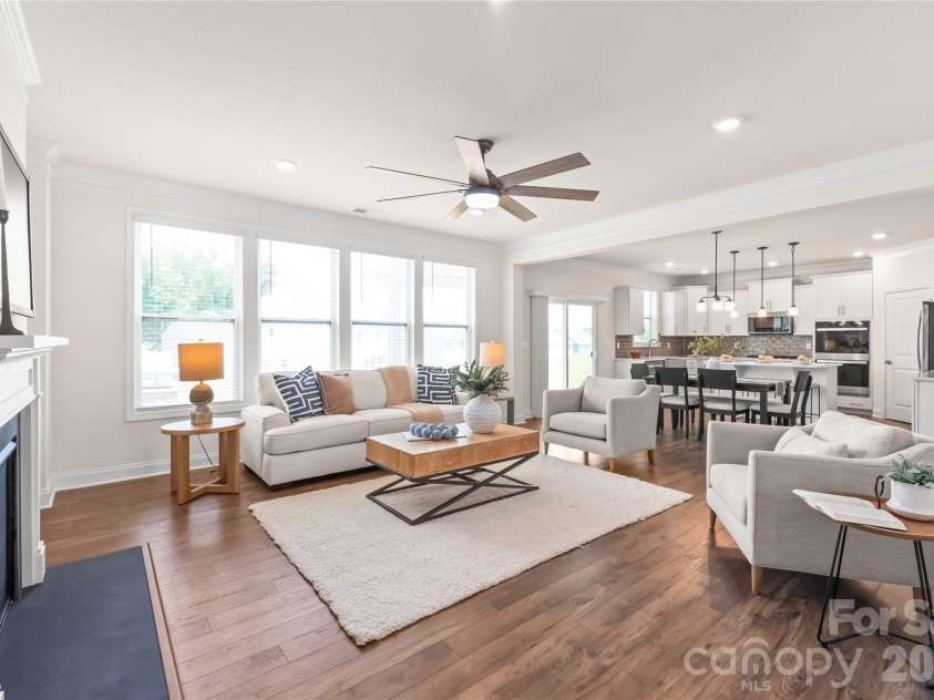 5703 Casper Drive, Charlotte, NC 28214.  MLS# CAR4413583, YatesRealty ID 48274. 