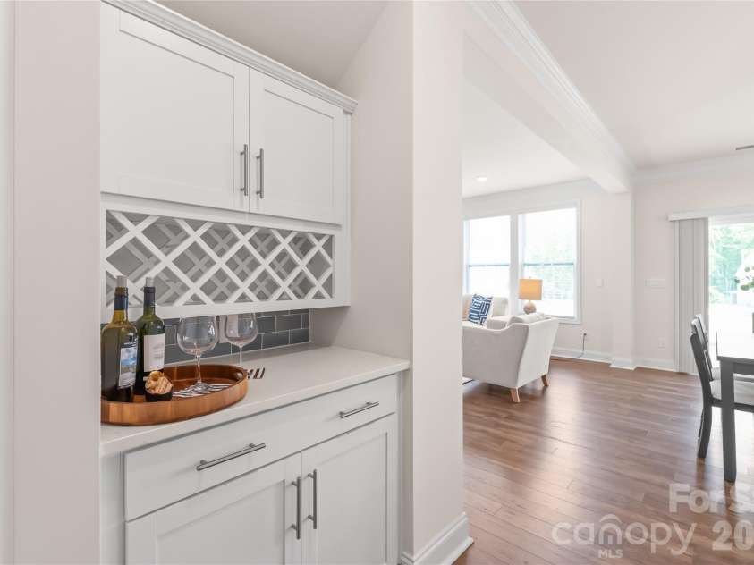 5703 Casper Drive, Charlotte, NC 28214.  MLS# CAR4413583, YatesRealty ID 48274. 
