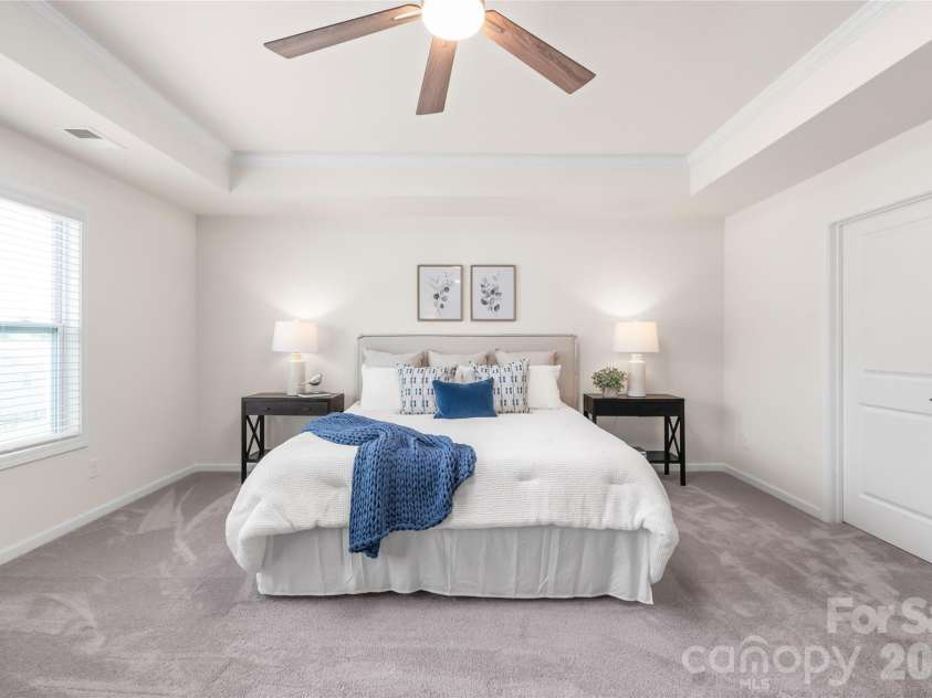 5703 Casper Drive, Charlotte, NC 28214.  MLS# CAR4413583, YatesRealty ID 48274. 