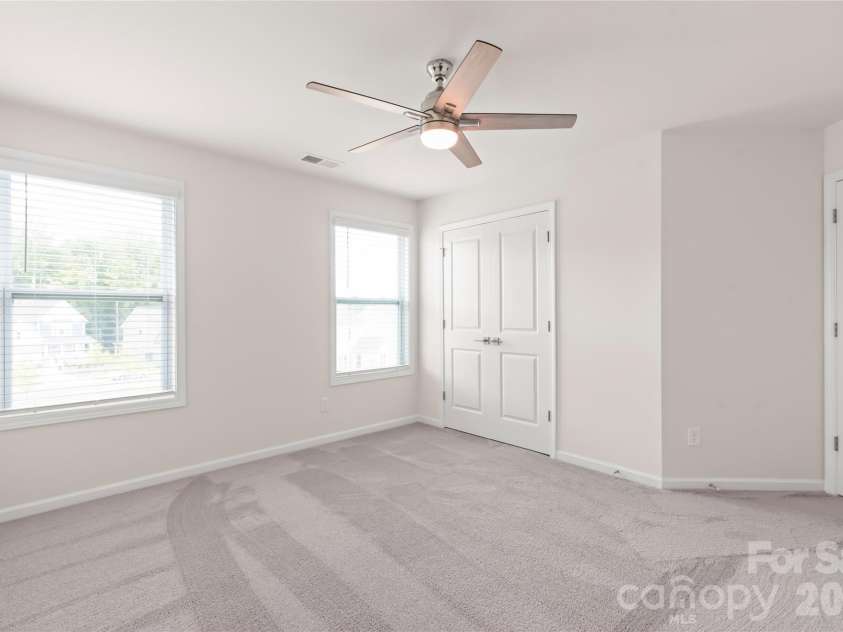 5703 Casper Drive, Charlotte, NC 28214.  MLS# CAR4413583, YatesRealty ID 48274. 