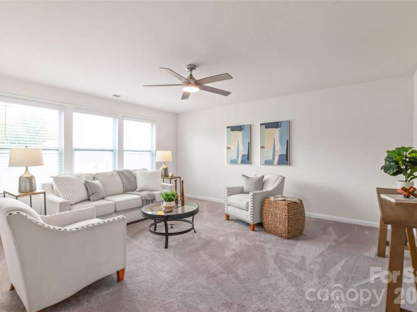 5703 Casper Drive, Charlotte, NC 28214.  MLS# CAR4413583, YatesRealty ID 48274. 