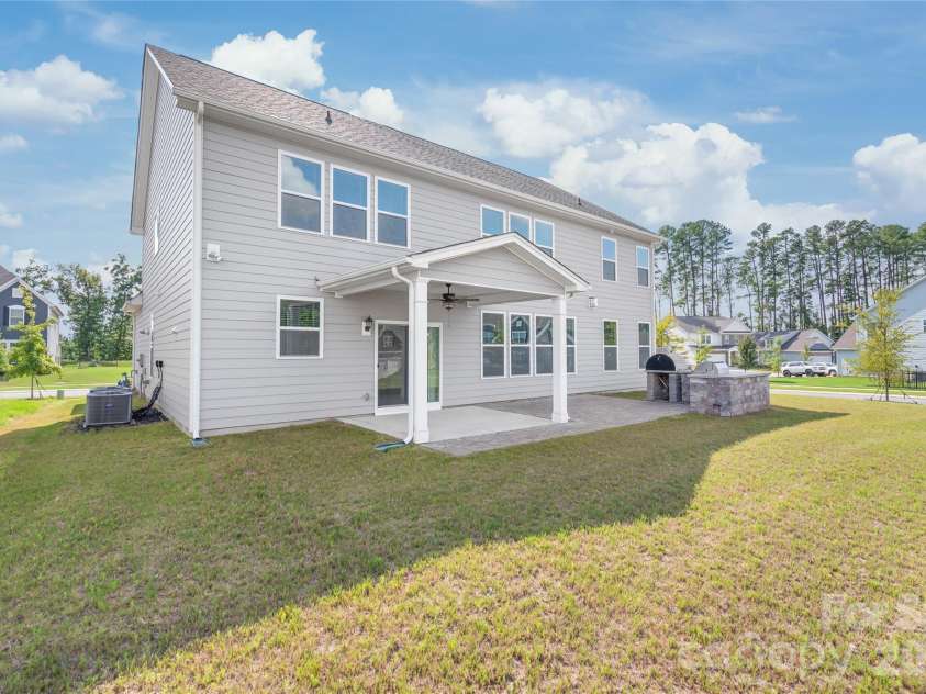 5703 Casper Drive, Charlotte, NC 28214.  MLS# CAR4413583, YatesRealty ID 48274. 