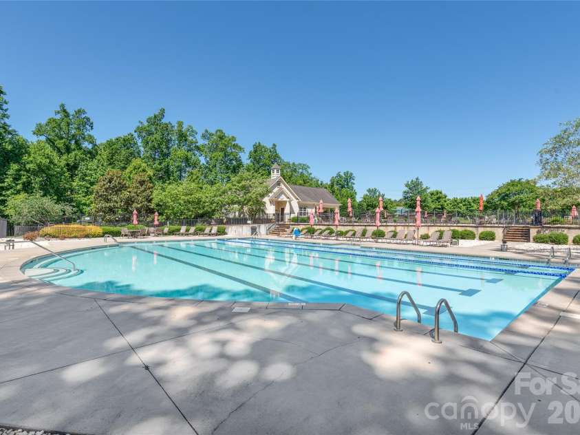 5703 Casper Drive, Charlotte, NC 28214.  MLS# CAR4413583, YatesRealty ID 48274. 