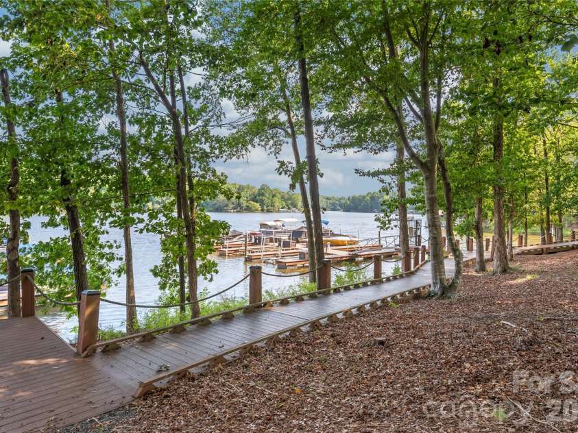 5703 Casper Drive, Charlotte, NC 28214.  MLS# CAR4413583, YatesRealty ID 48274. 