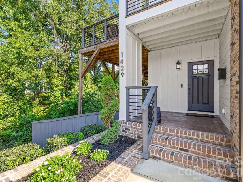 1429 Belle Terre Avenue, Charlotte, NC 28205.  MLS# CAR4409233, YatesRealty ID 48275. 