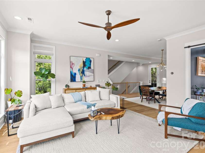 1429 Belle Terre Avenue, Charlotte, NC 28205.  MLS# CAR4409233, YatesRealty ID 48275. 