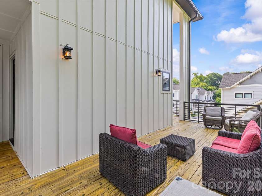 1429 Belle Terre Avenue, Charlotte, NC 28205.  MLS# CAR4409233, YatesRealty ID 48275. 