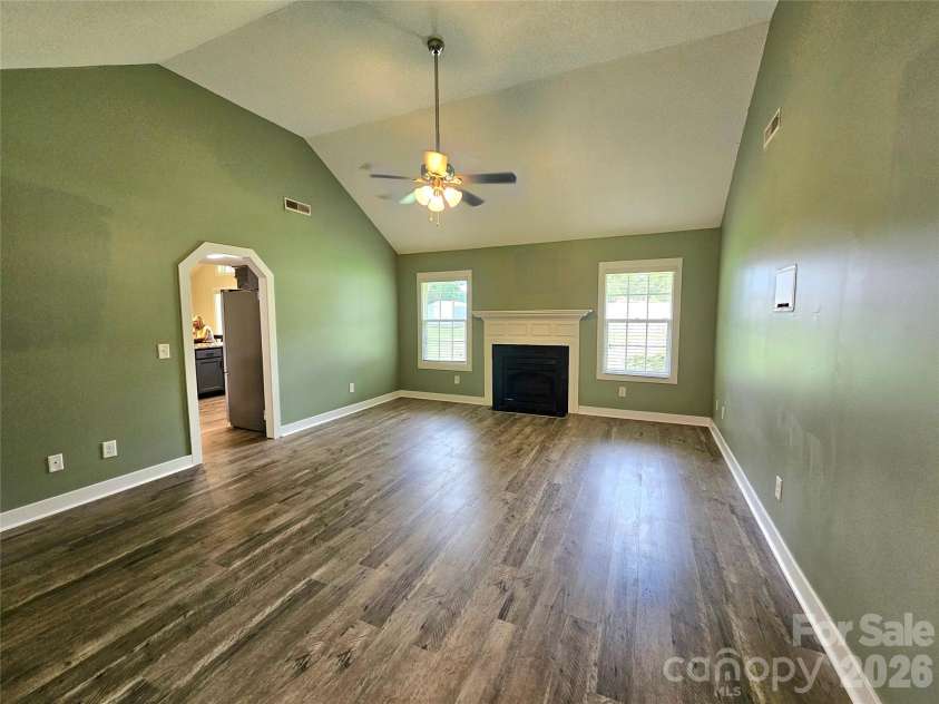 1035 Waterway Drive, Sumter, SC 29154.  MLS# CAR4420215, YatesRealty ID 48276. Living Room