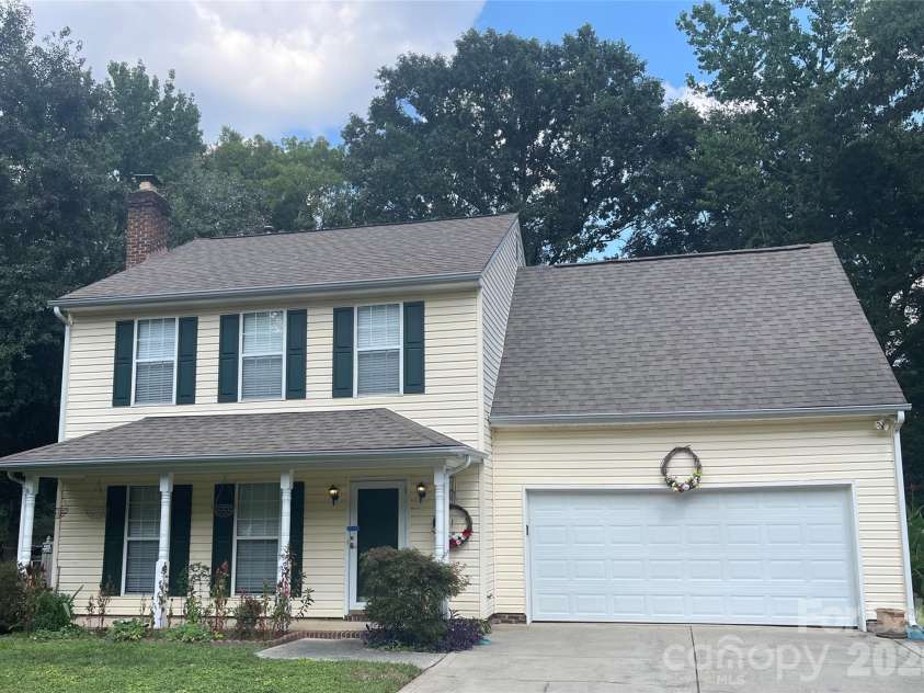 14223 Walkers Crossing Drive, Charlotte, NC 28273.  MLS# CAR4420665, YatesRealty ID 48277. 