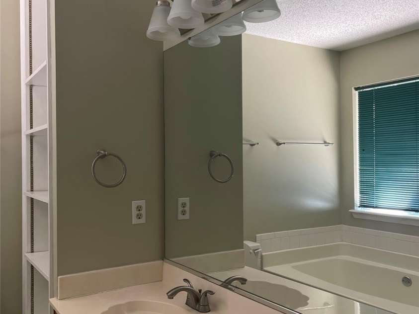 14223 Walkers Crossing Drive, Charlotte, NC 28273.  MLS# CAR4420665, YatesRealty ID 48277. 