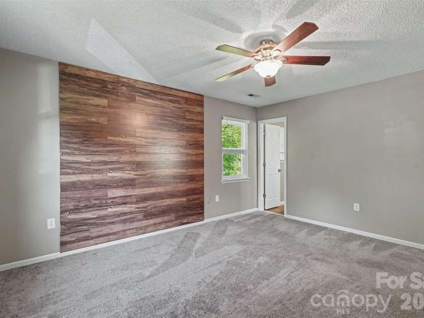 9803 Cooper Run Lane, Charlotte, NC 28269.  MLS# CAR4419711, YatesRealty ID 48278. Primary Bedroom