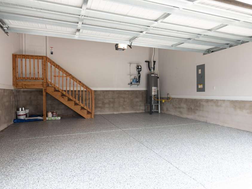 203 Macon Drive, Statesville, NC 28625.  MLS# CAR4419495, YatesRealty ID 48279. 