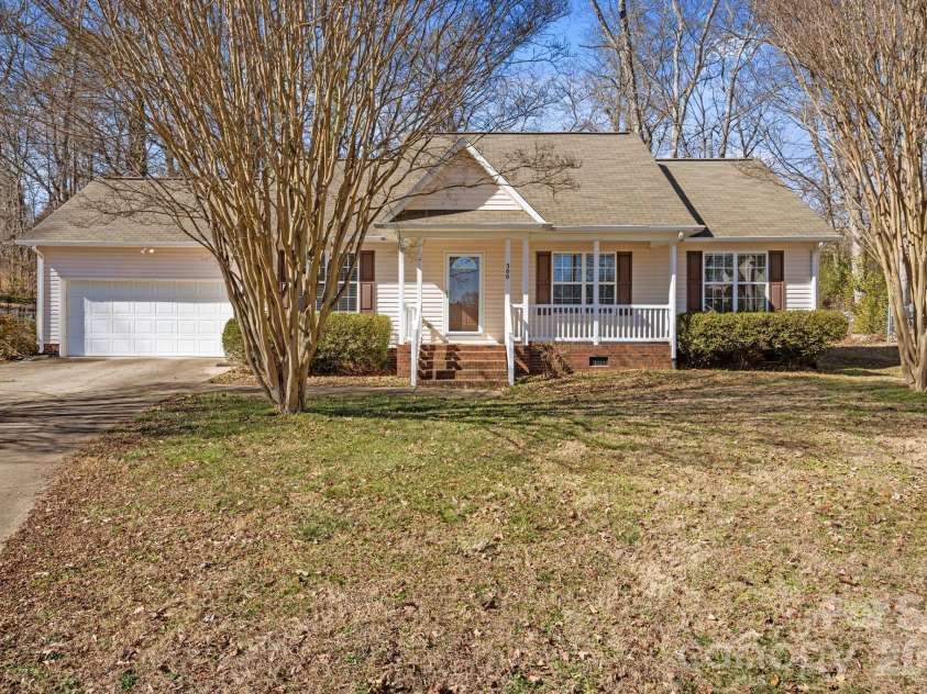 300 Chinaberry Drive, China Grove, NC 28023.  MLS# CAR4346542, YatesRealty ID 4828. 