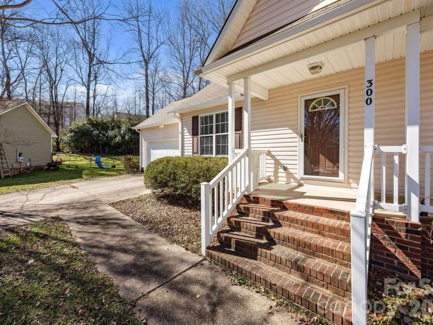 300 Chinaberry Drive, China Grove, NC 28023.  MLS# CAR4346542, YatesRealty ID 4828. 