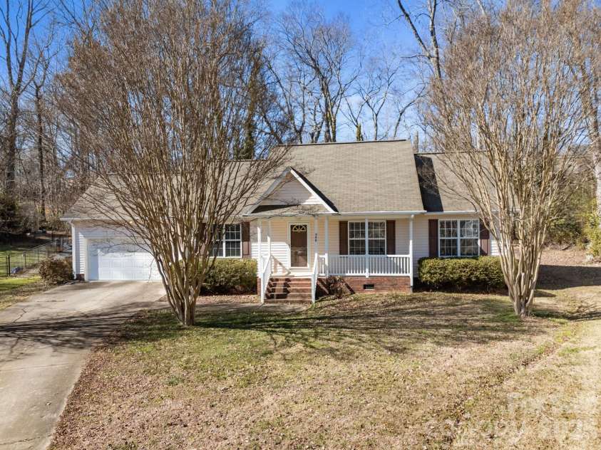 300 Chinaberry Drive, China Grove, NC 28023.  MLS# CAR4346542, YatesRealty ID 4828. 