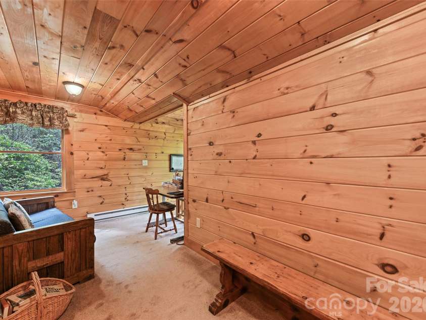 52 Steep Lane, Maggie Valley, NC 28751.  MLS# CAR4397095, YatesRealty ID 48282. Sitting area; with desk space