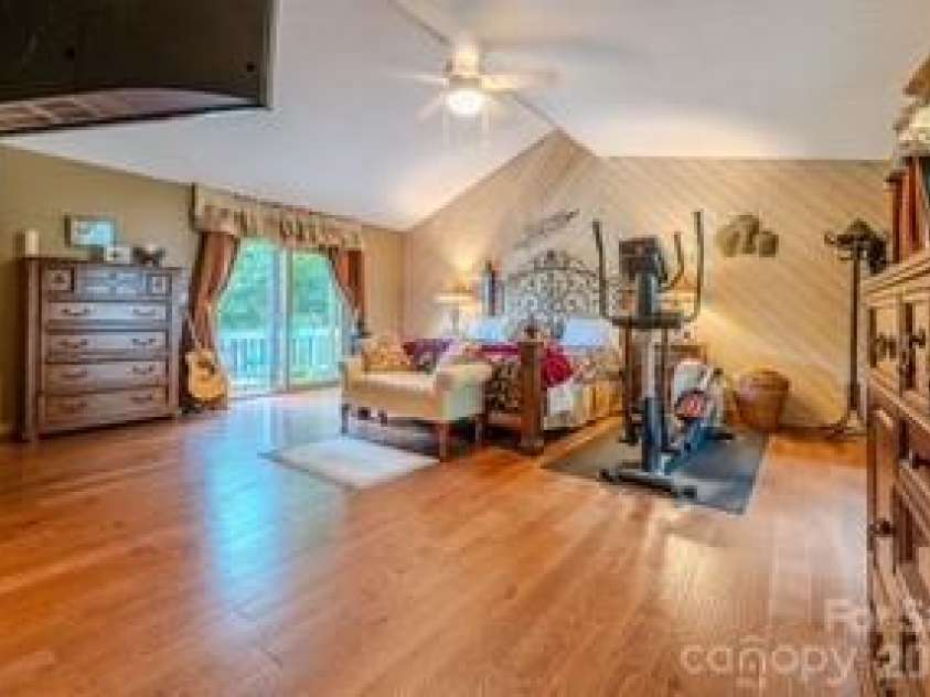 455 Avery Lane, Newland, NC 28657.  MLS# CAR4420126, YatesRealty ID 48283. 