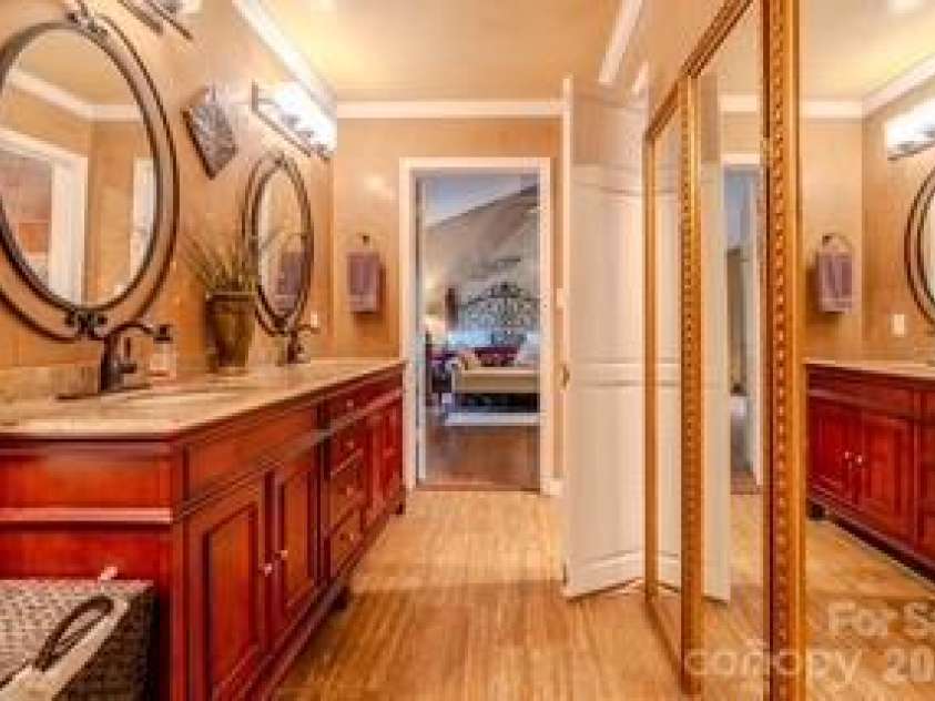 455 Avery Lane, Newland, NC 28657.  MLS# CAR4420126, YatesRealty ID 48283. 
