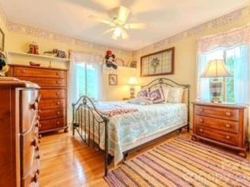455 Avery Lane, Newland, NC 28657.  MLS# CAR4420126, YatesRealty ID 48283. 