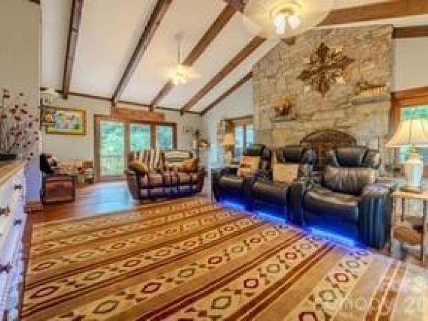 455 Avery Lane, Newland, NC 28657.  MLS# CAR4420126, YatesRealty ID 48283. 