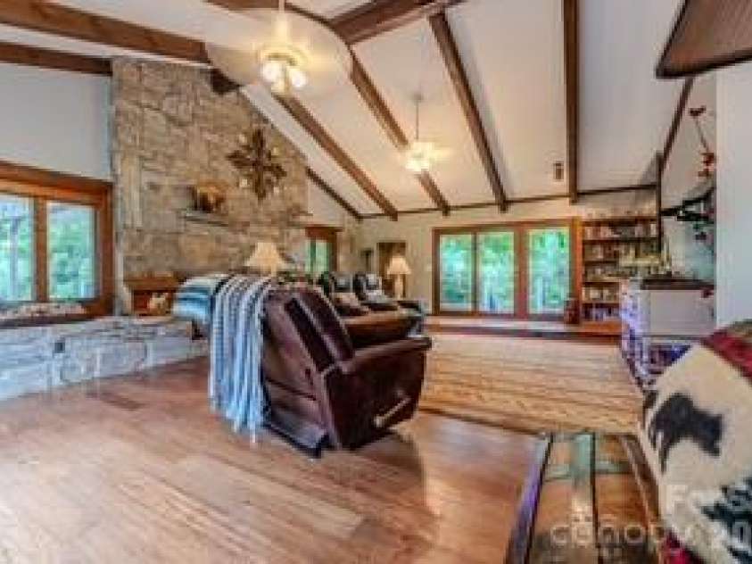 455 Avery Lane, Newland, NC 28657.  MLS# CAR4420126, YatesRealty ID 48283. 