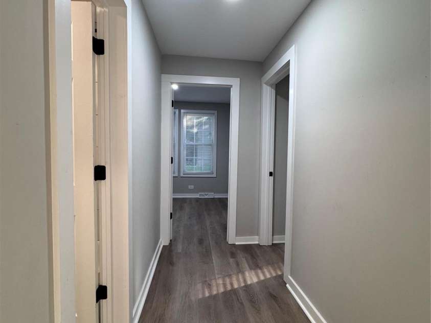 32146 Nc 740 Highway, Albemarle, NC 28001.  MLS# CAR4420403, YatesRealty ID 48285. Hallway