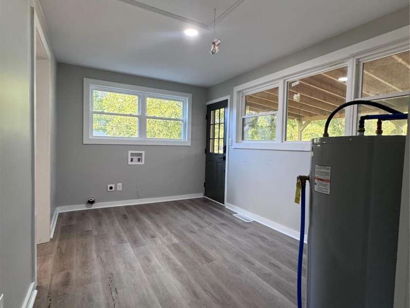 32146 Nc 740 Highway, Albemarle, NC 28001.  MLS# CAR4420403, YatesRealty ID 48285. Laundry/mud room