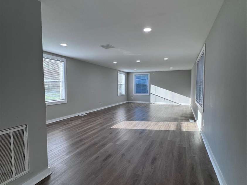 32146 Nc 740 Highway, Albemarle, NC 28001.  MLS# CAR4420403, YatesRealty ID 48285. Living room