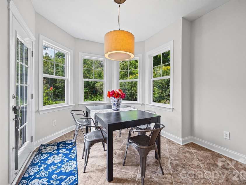 1037 Fleming Lane, Matthews, NC 28104.  MLS# CAR4411578, YatesRealty ID 48286. 