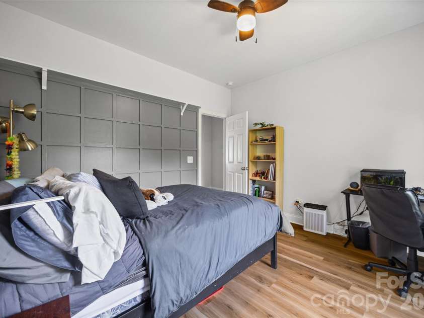 1037 Fleming Lane, Matthews, NC 28104.  MLS# CAR4411578, YatesRealty ID 48286. 
