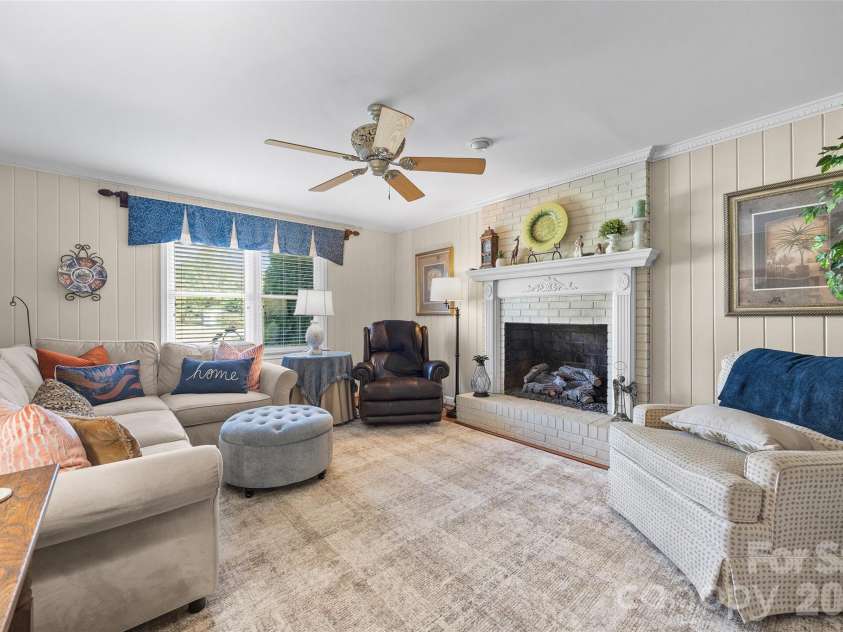 2251 Canberra Drive, Rock Hill, SC 29732.  MLS# CAR4419504, YatesRealty ID 48287. 
