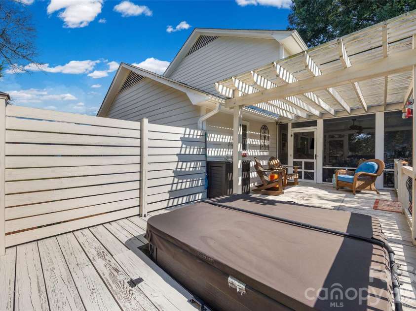 2251 Canberra Drive, Rock Hill, SC 29732.  MLS# CAR4419504, YatesRealty ID 48287. 