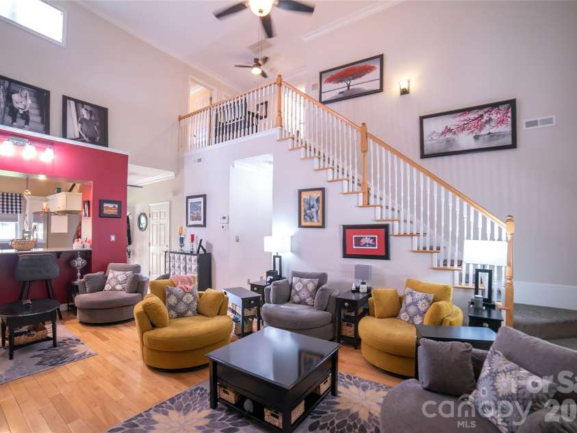 140 Lady Slipper Lane, Valdese, NC 28690.  MLS# CAR4420727, YatesRealty ID 48289. Great Room