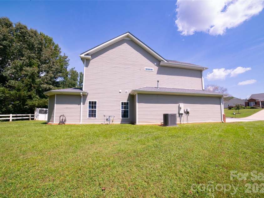 140 Lady Slipper Lane, Valdese, NC 28690.  MLS# CAR4420727, YatesRealty ID 48289. Side View