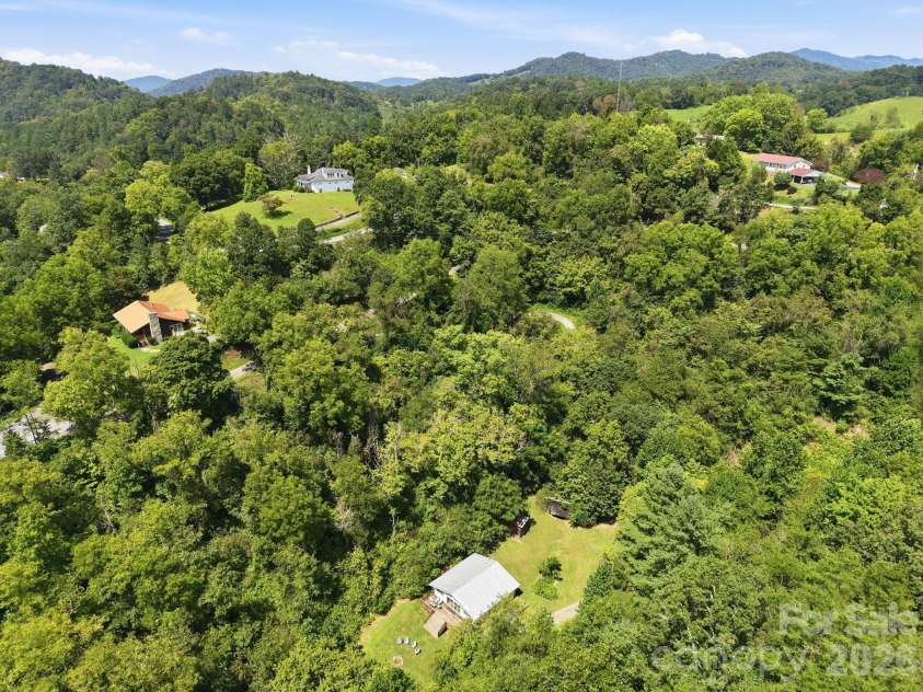 301 Hardwick Branch Road, Marshall, NC 28753.  MLS# CAR4417838, YatesRealty ID 48290. 
