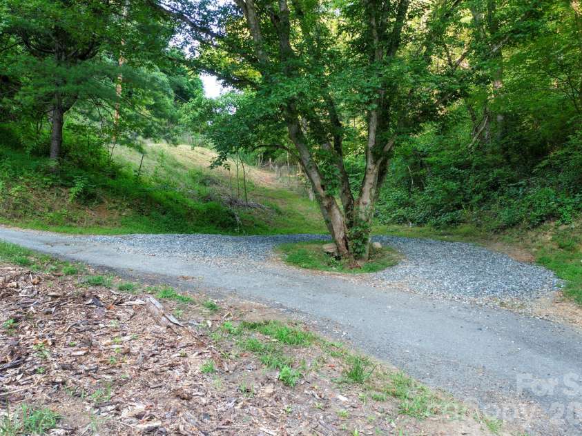 301 Hardwick Branch Road, Marshall, NC 28753.  MLS# CAR4417838, YatesRealty ID 48290. 