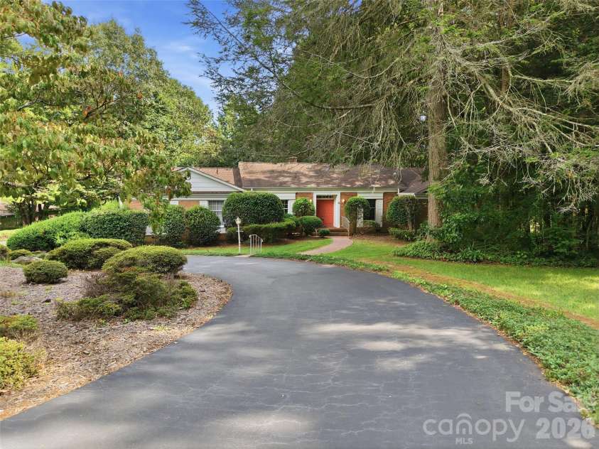 12 Legendary Road, Hendersonville, NC 28739.  MLS# CAR4420469, YatesRealty ID 48291. 