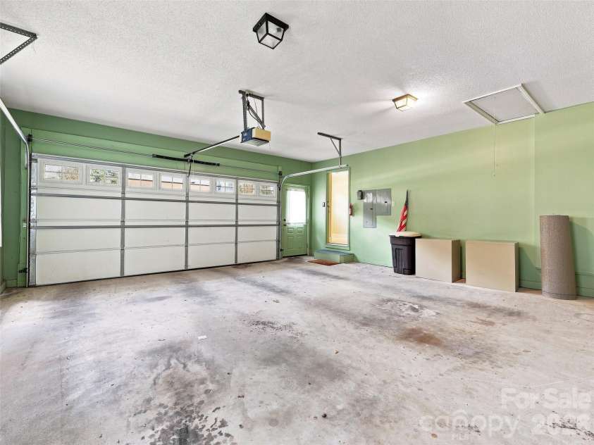 12 Legendary Road, Hendersonville, NC 28739.  MLS# CAR4420469, YatesRealty ID 48291. 